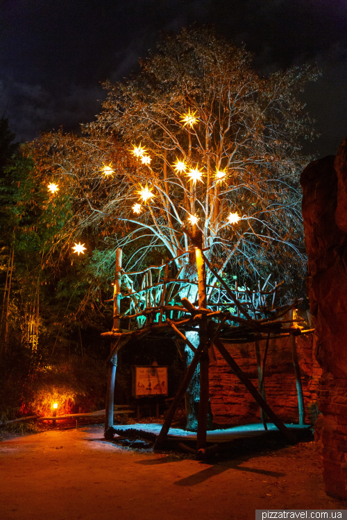 Різдвяне підсвічування у зоопарку Ганновера (Christmas Garden Hannover)