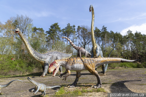 Динопарк около озера Штайнхуде (Dinopark Münchehagen)