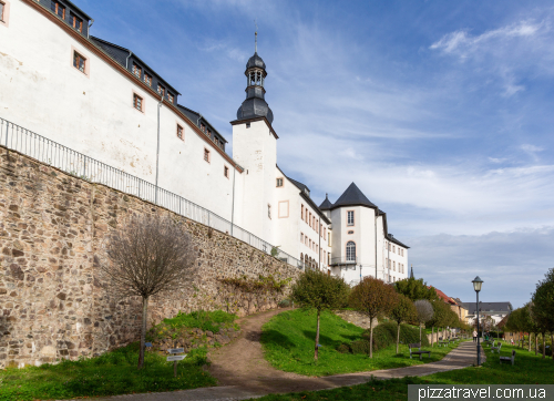 Замок Вильденфельс (Schloss Wildenfels)