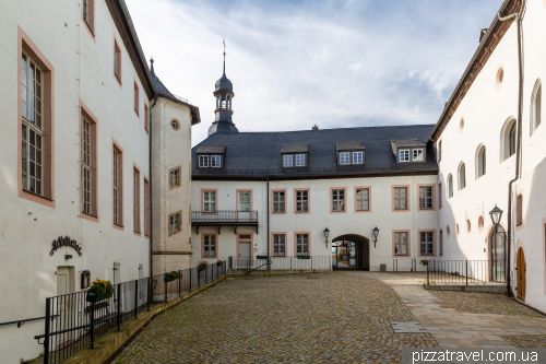 Замок Вильденфельс (Schloss Wildenfels)