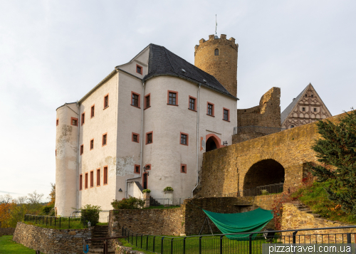 Замок Шарфенштайн (Burg Scharfenstein)