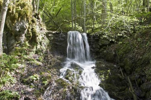 Small waterfall on the way to Sokolyne Berdo