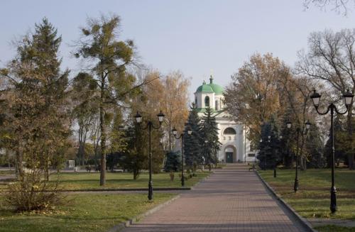 Park near the cathedral