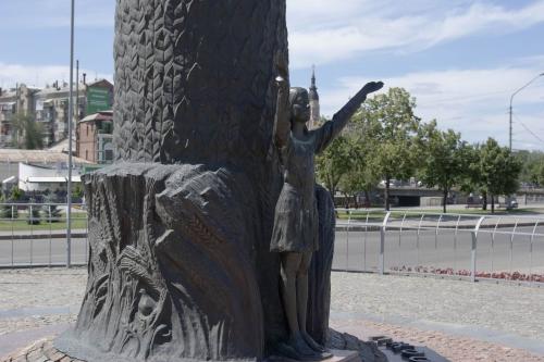 Monument of Independence (was demolished in 2012)