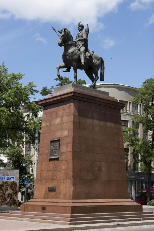 Monument to a mythical founder of the city, cossack Kharko