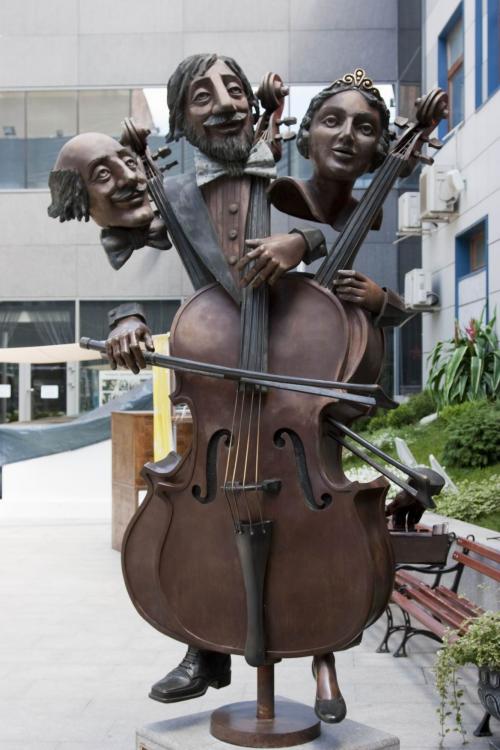 Interesting sculptures in the courtyard