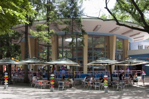 Children's cafe in the Shevchenko Park