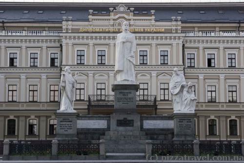 Пам'ятник княгині Ользі