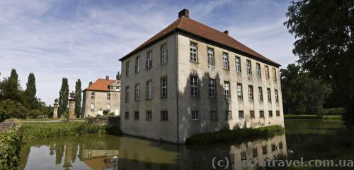 Huennefeld Castle