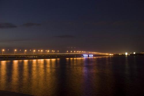 Tsentralnyi (Center) Bridge