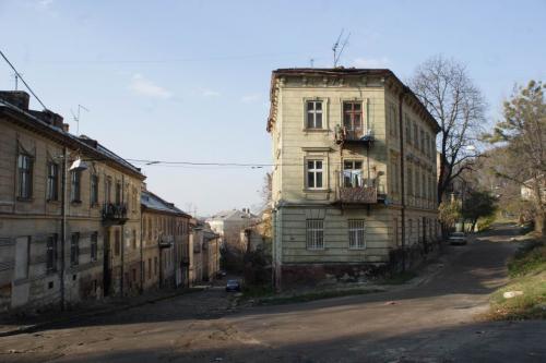 On the way to the Vysokyi Zamok (Tall Castle) Hill 