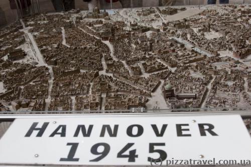 In 1945 Hannover was completely destroyed.