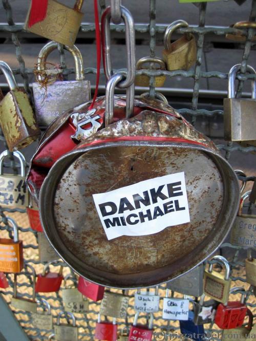 Locks on the Hohenzollern bridge in Cologne