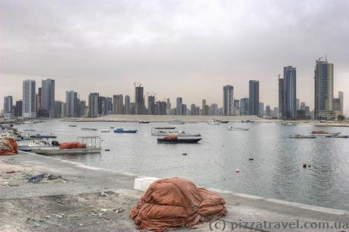 Mamzar lake in Sharjah