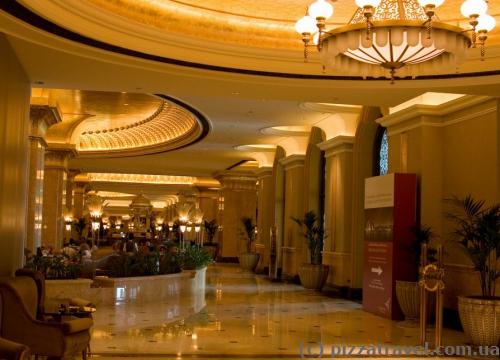 Готель Emirates Palace в Абу-Дабі