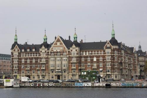 Beautiful building near the Langebro bridge