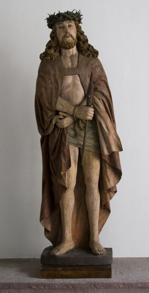 Wooden sculpture (1600)