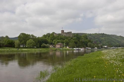 Weser river and the Everstein Castle