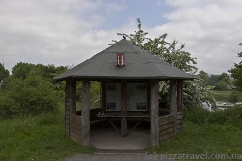 Gazebo for relaxing on the bike path