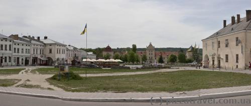 Veche Square, center of Zhovkva