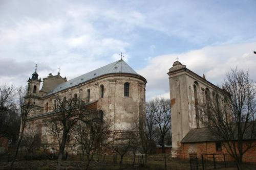 Колегіальний костел Святої Трійці