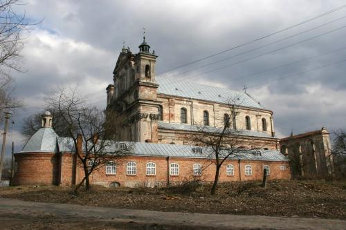 Колегіальний костел Святої Трійці