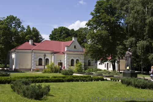 House (XVII) of the General Court of left-bank Ukraine (house of V. Kochubey)