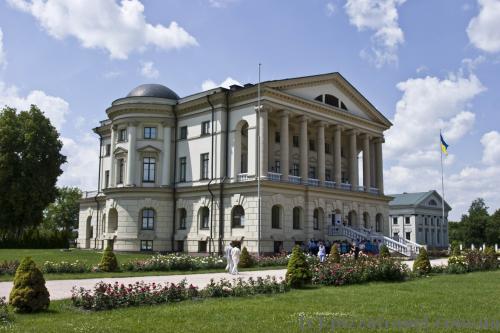 Kyrylo Rozumovsky Palace in Baturin