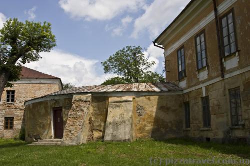 Palace in Velyki Mezhyrichi