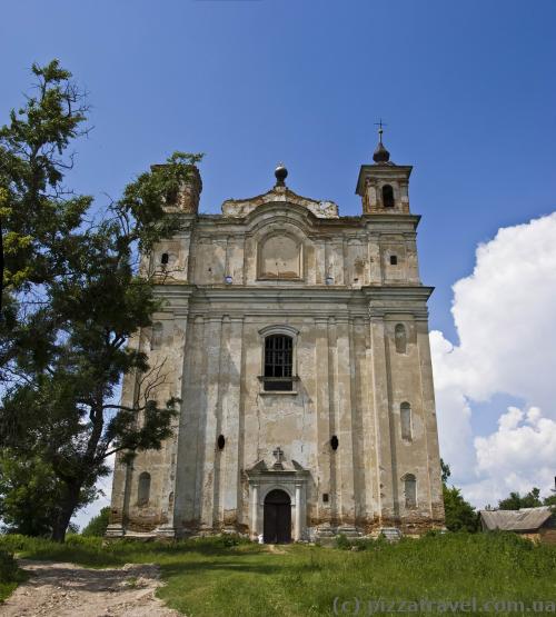 Church of St. Anthony in Velyki Mezhyrichi