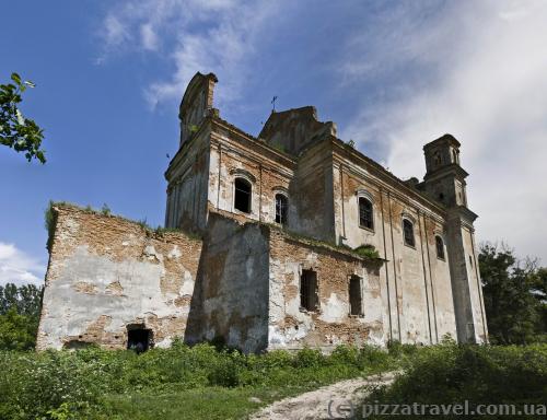 Church of St. Anthony in Velyki Mezhyrichi