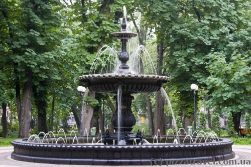 Fountain in the Mariyinsky Park
