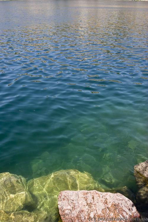 The water in the quarry is quite clear.